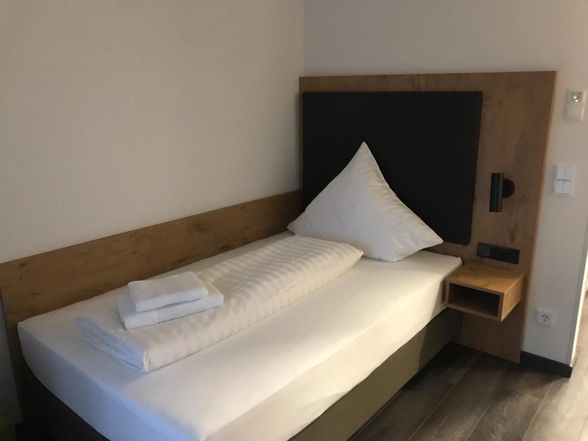 Hotel Waldschloessl à Bruckmühl Extérieur photo